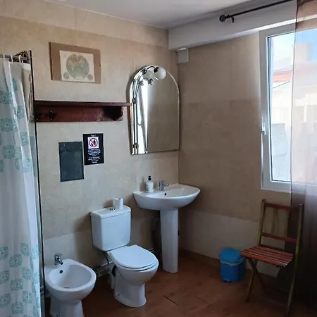 Y Matias ホステル *