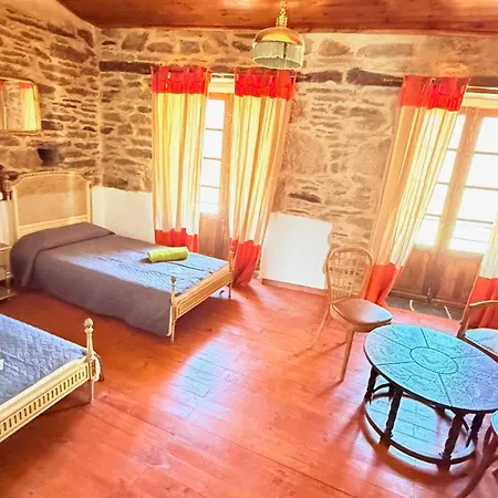 Matias Hostal Sarria