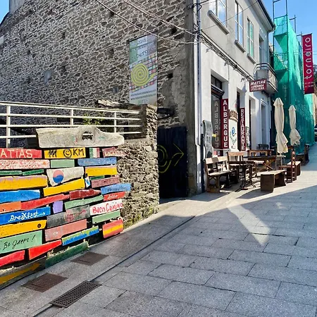 Y Matias ホステル *